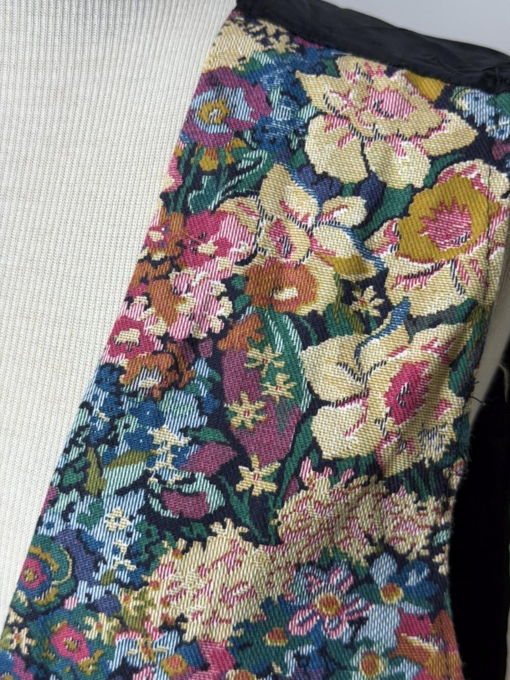 1990s womens floral tapestry vest or waistcoat Size L Plus Size - Picture 5 of 6